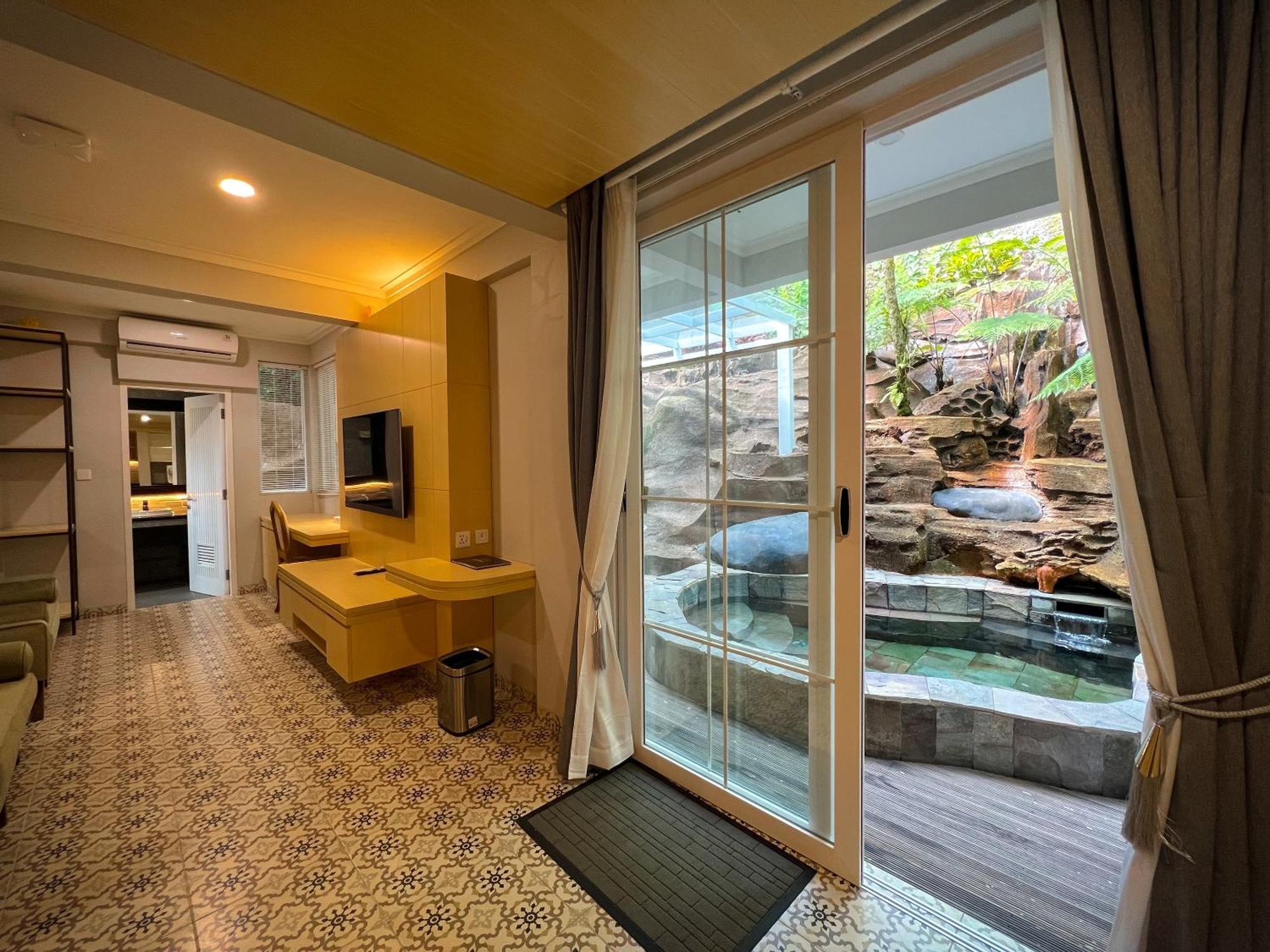 Gracia Spa Resort Hotel Ciater Kültér fotó